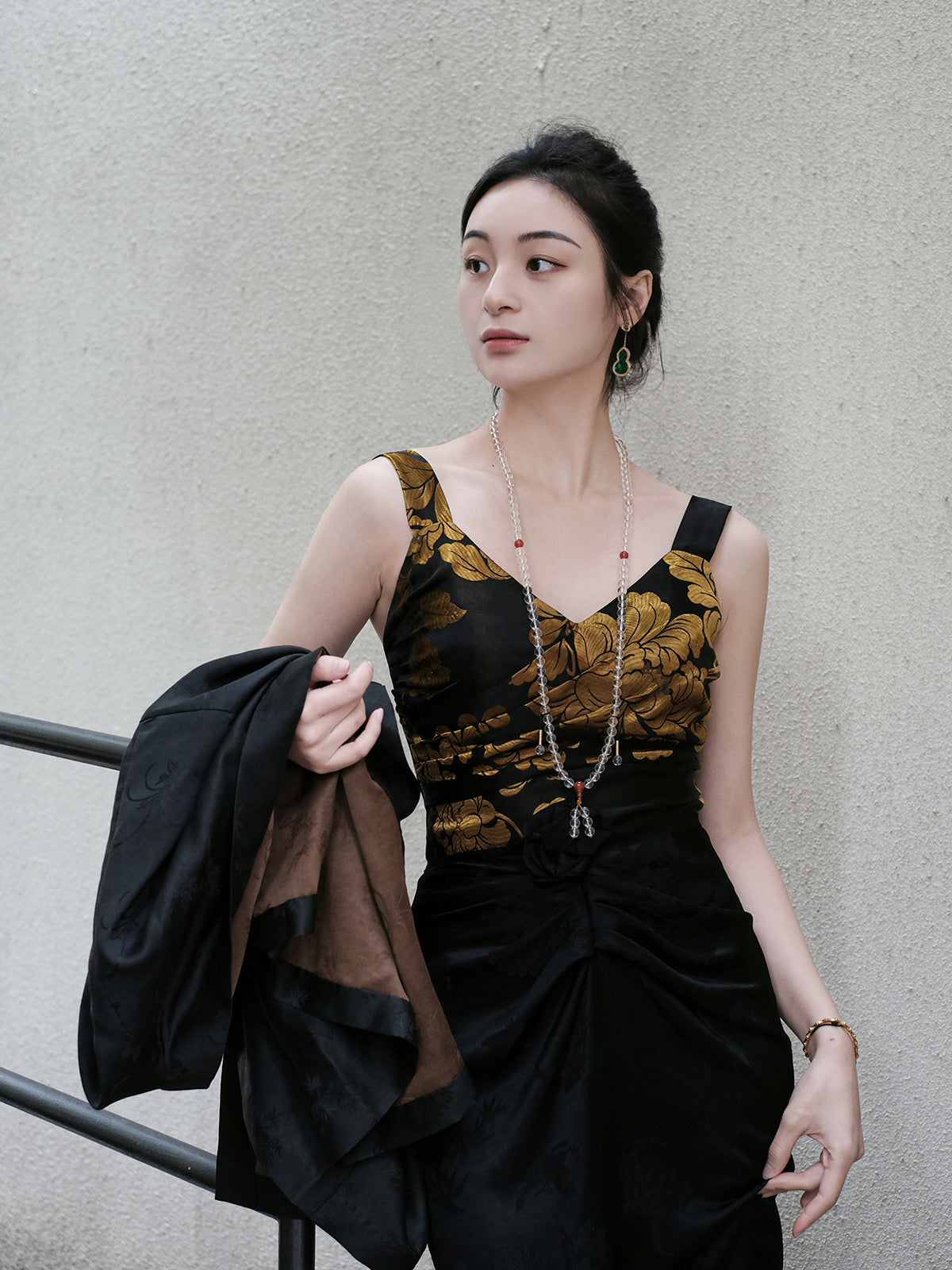 Republic of China silk distressed fabric vest