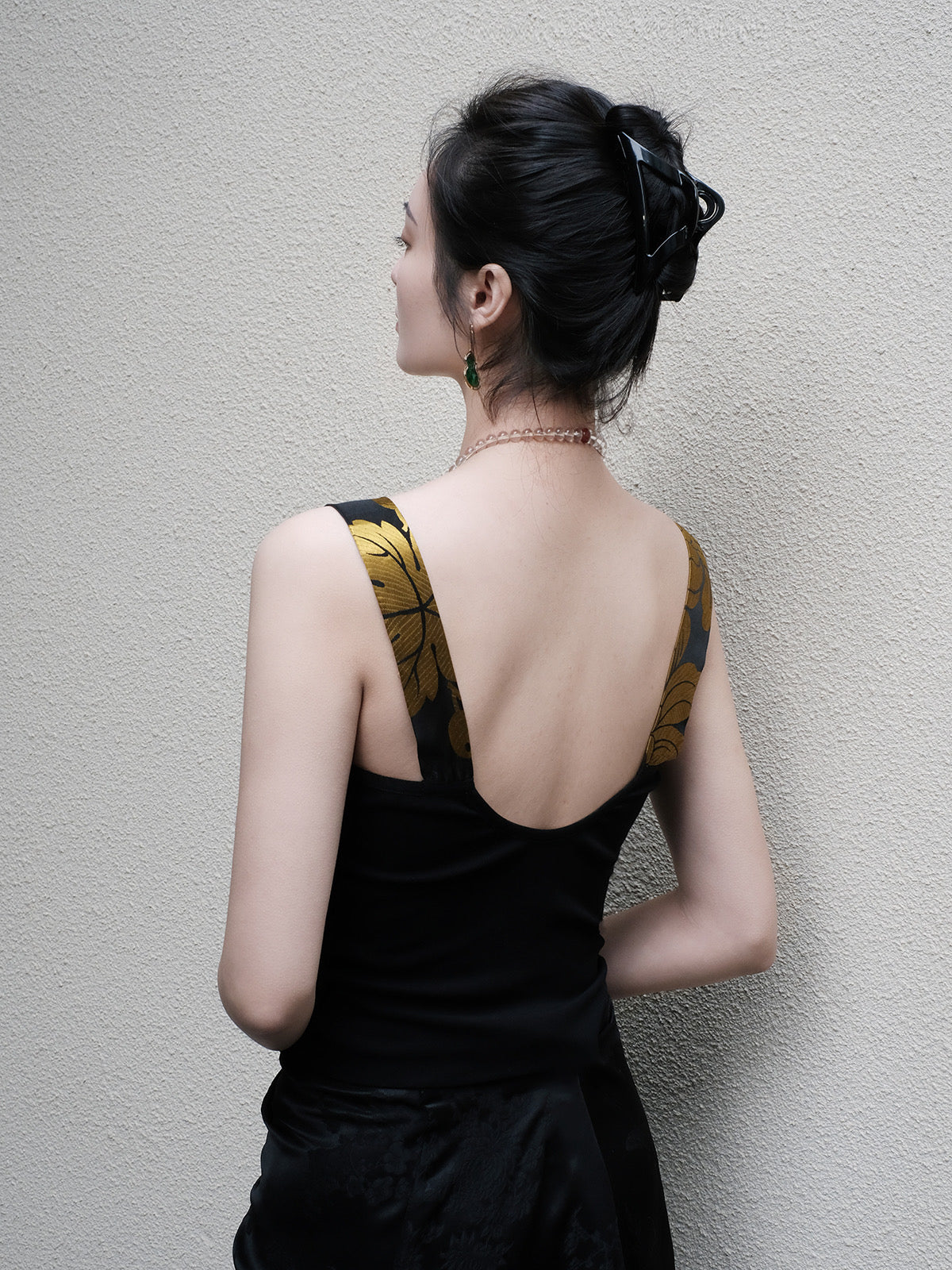 Republic of China silk distressed fabric vest