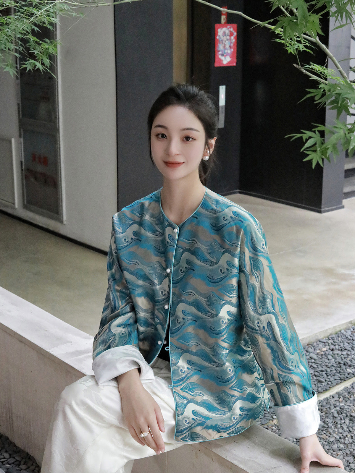 Wavy Heavy Satin Song Brocade Jacket