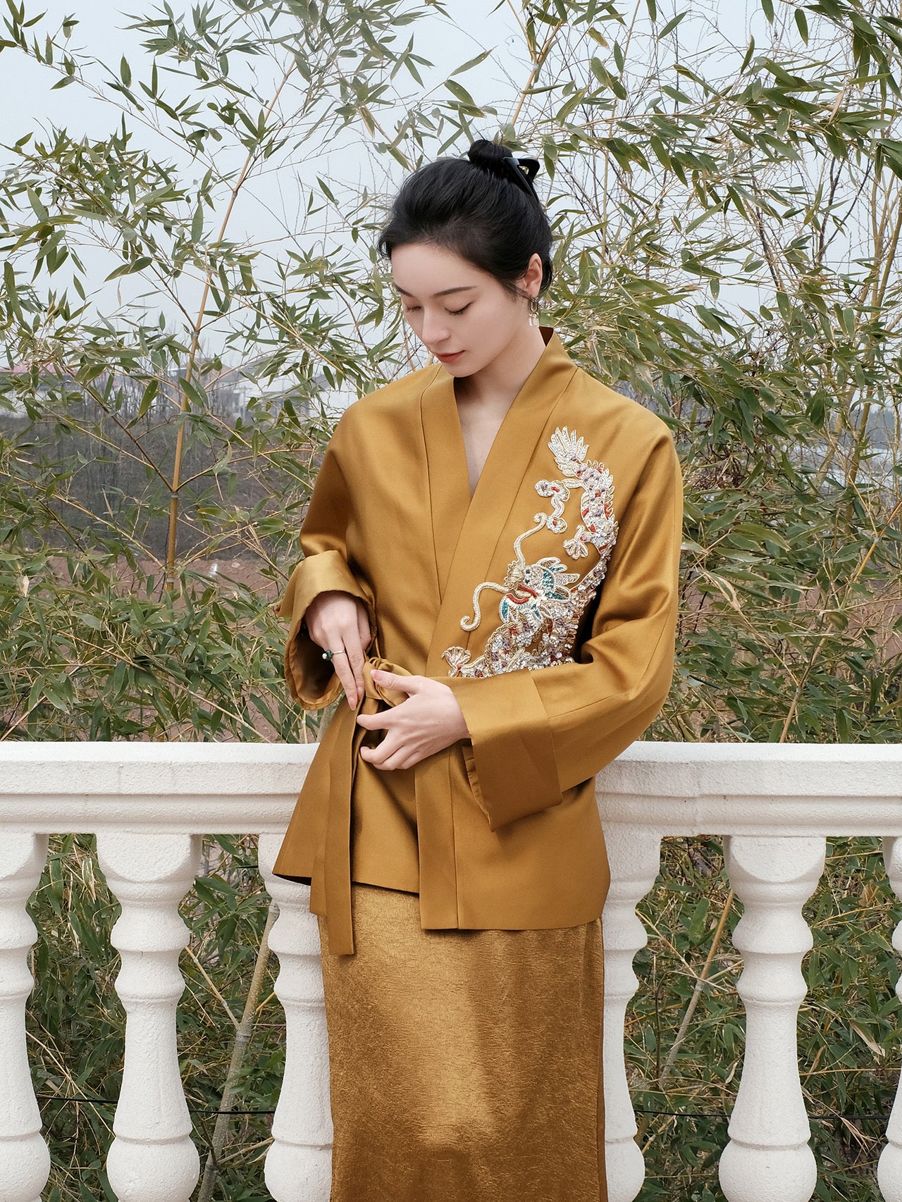 Tingqian Collection Dragon-Embroidered Jacket