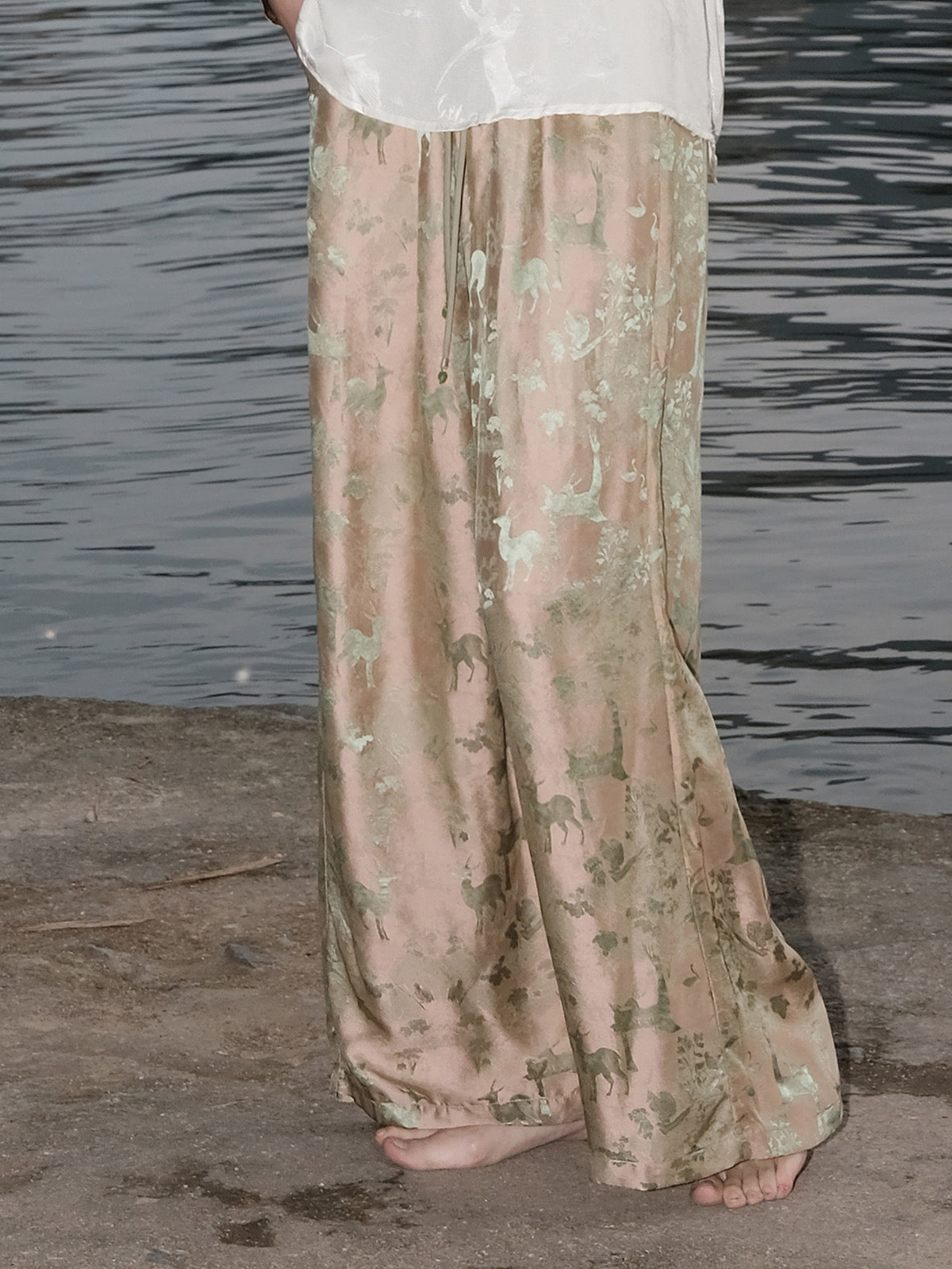 Deer pattern mulberry silk wide-leg pants