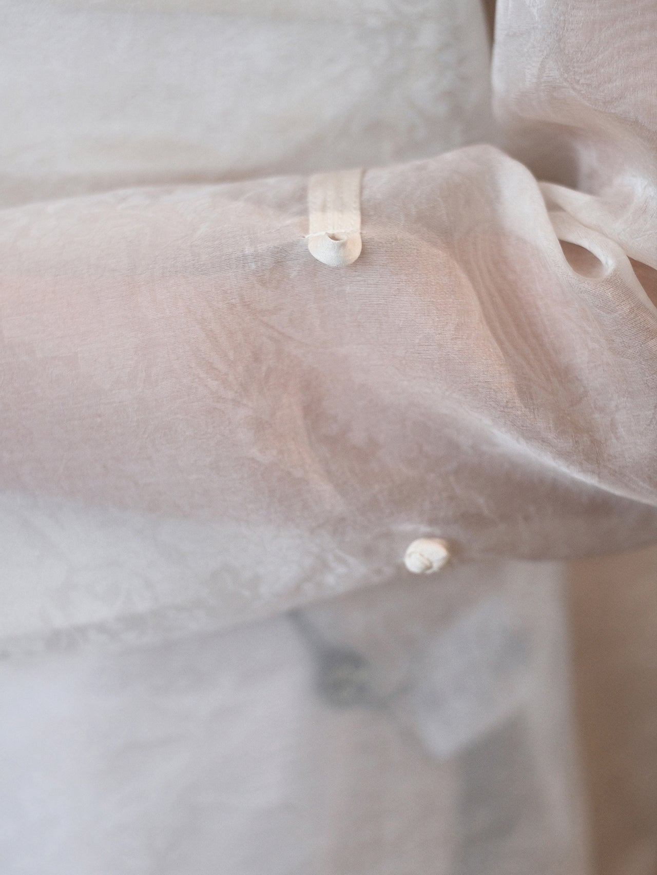 Han White Jade Silk Gauze