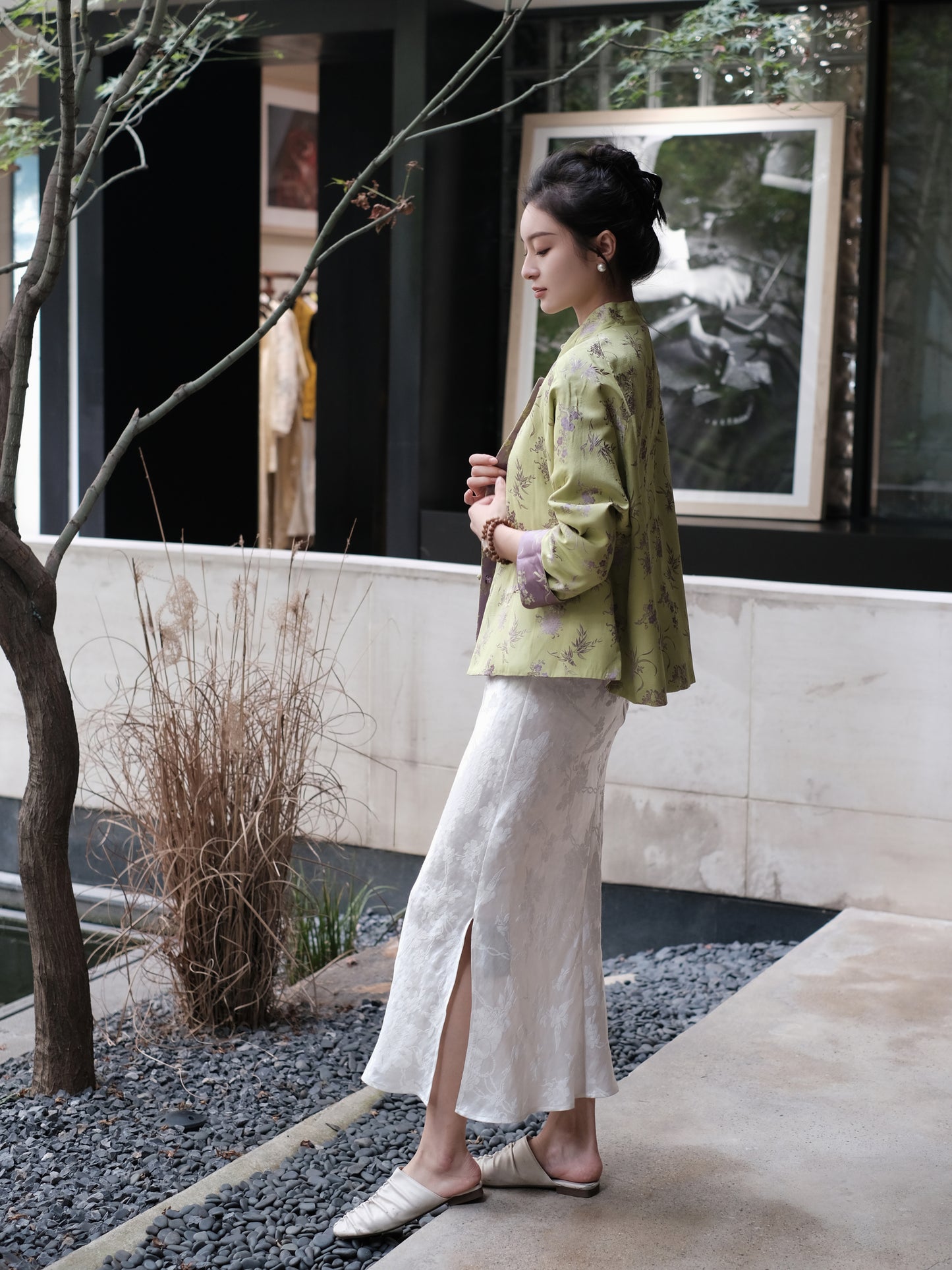 Silk Jacquard Classic Floral Jacket——— reversible