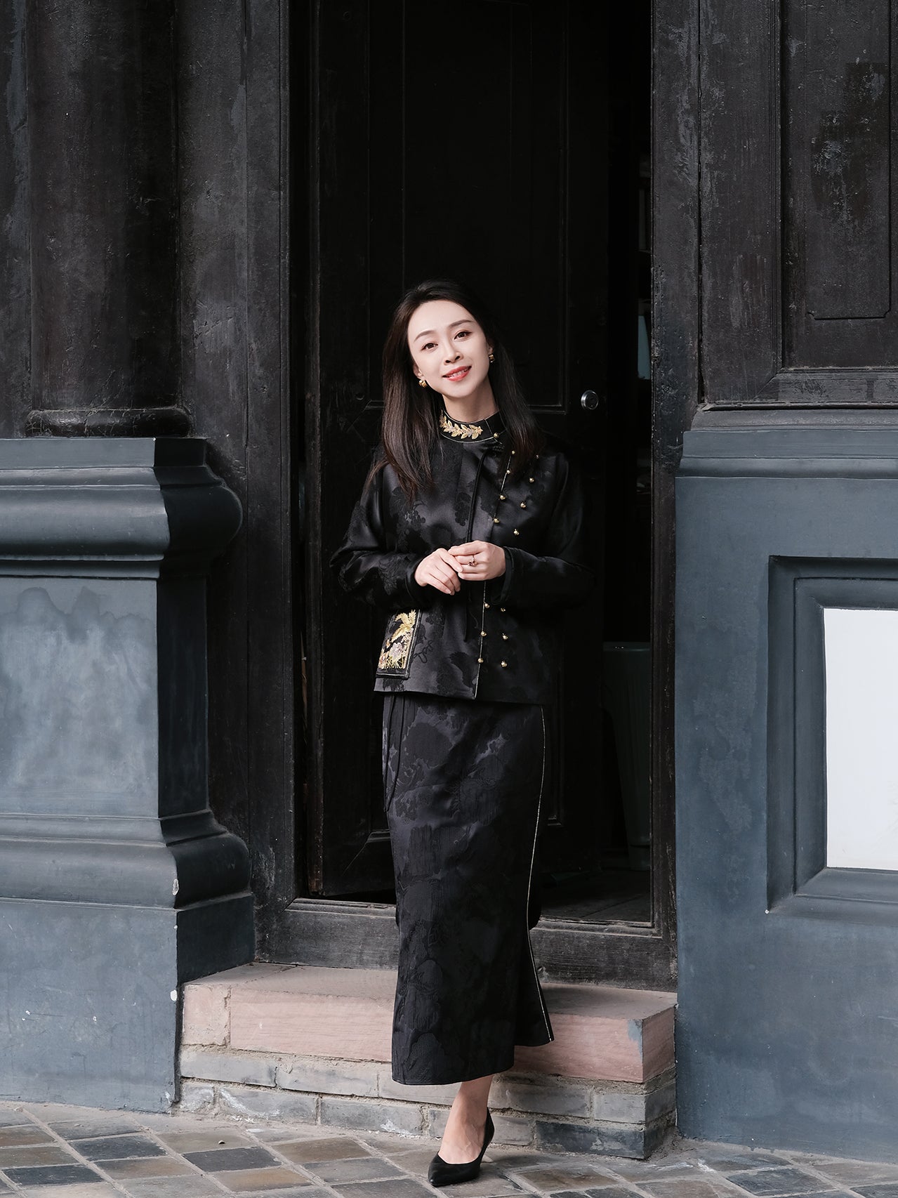 Cinnabar-Black Embroidery Jacquard Top X Guo Pei