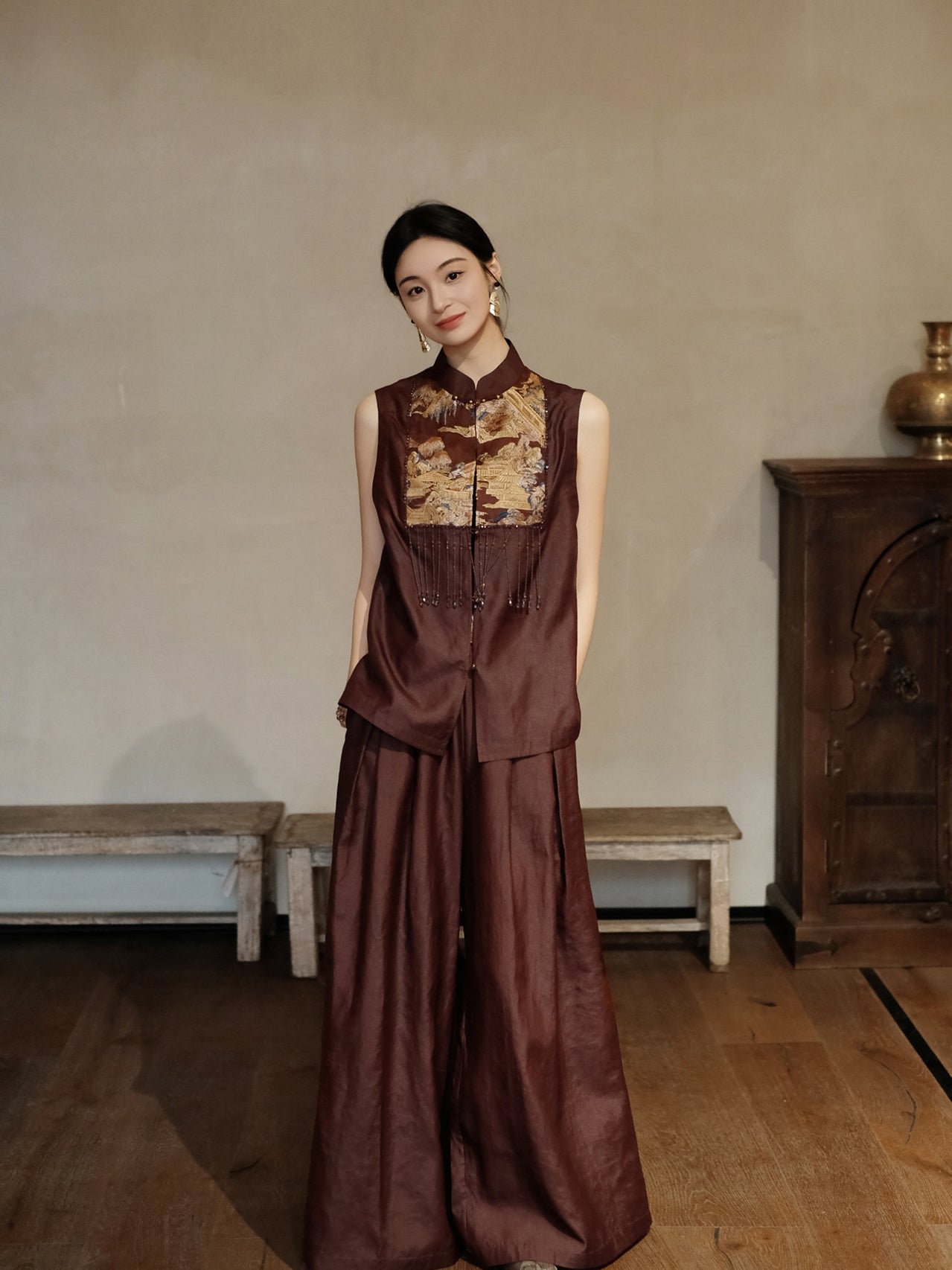 Red Yunsha Heavy-Duty Embroidery Vest