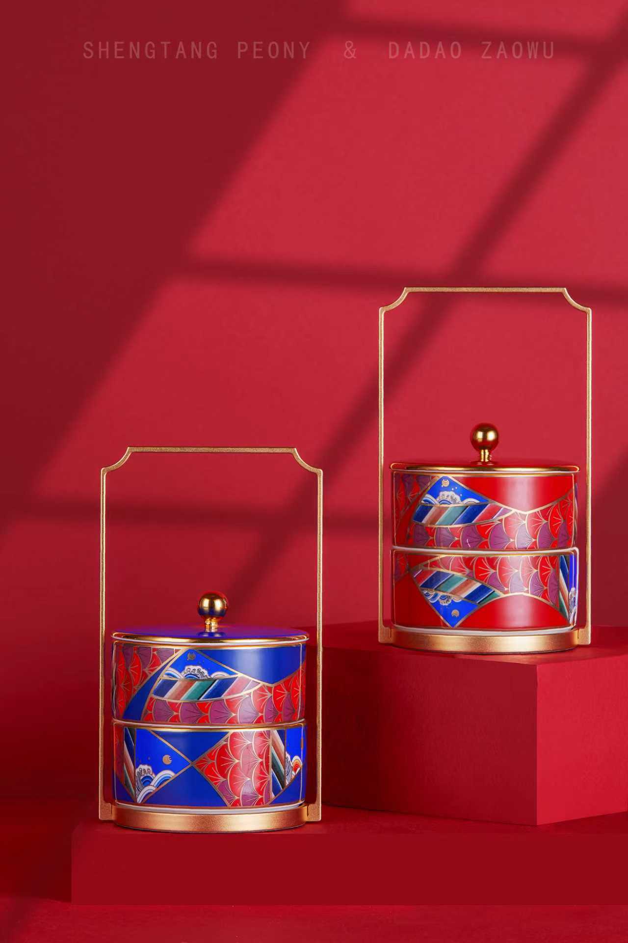Lucky Koi   —   Ceramic Box