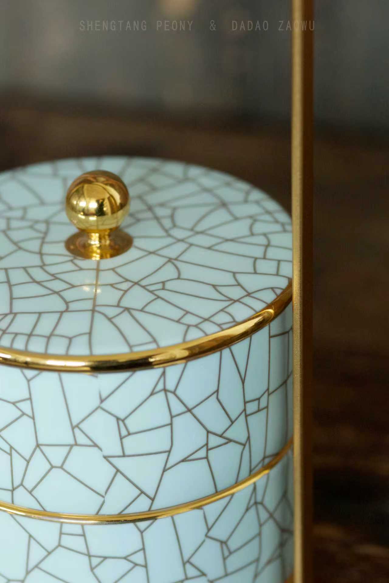 Chinese ceramic candle box