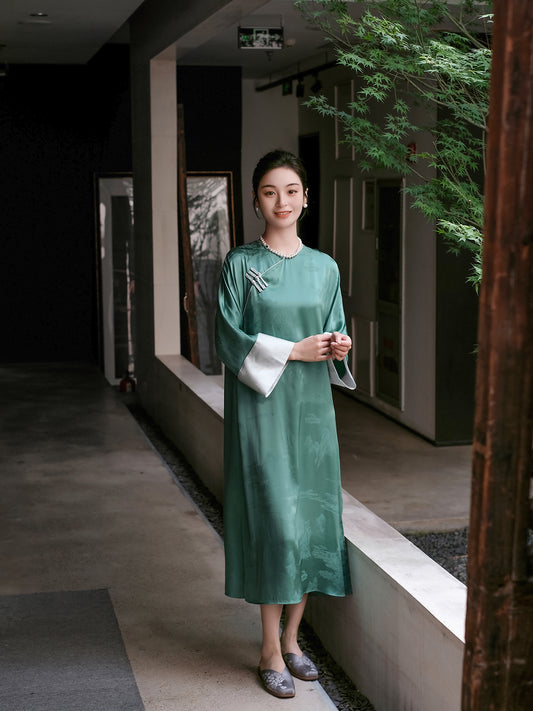 A Thousand Li of Rivers and Mountains Dress x The Palace Museum Collaboration