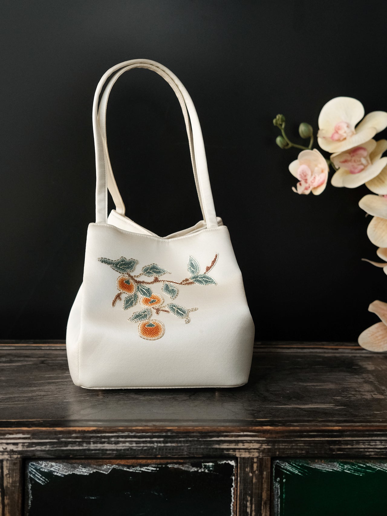 Ruyi Hand-Embroidered Seed Stitch Bag